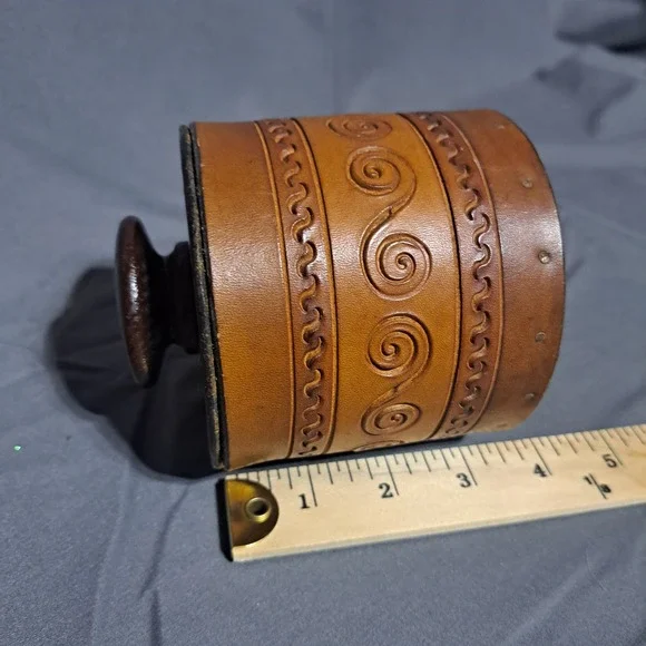 VTG Carved Leather Lidded Canister Round Rustic Western Boho Folk Art 4" H - Picture 6 of 6
